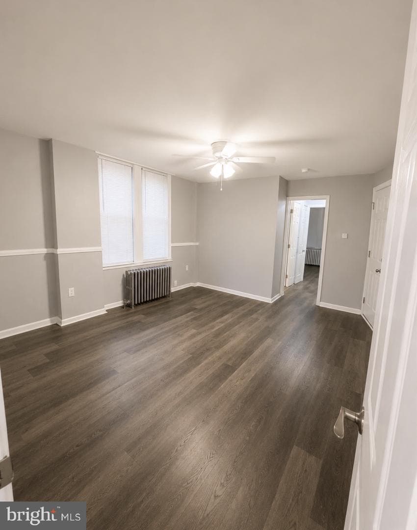1576 W King Street photo 5