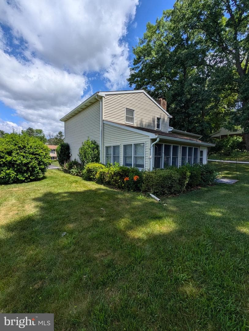389 Oakwood Drive photo 4