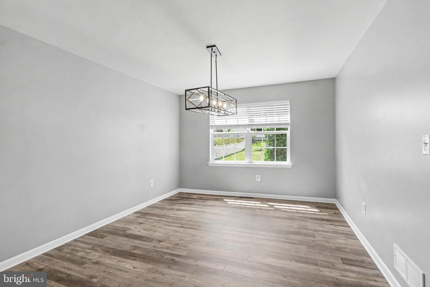 195 Martel Circle photo 10