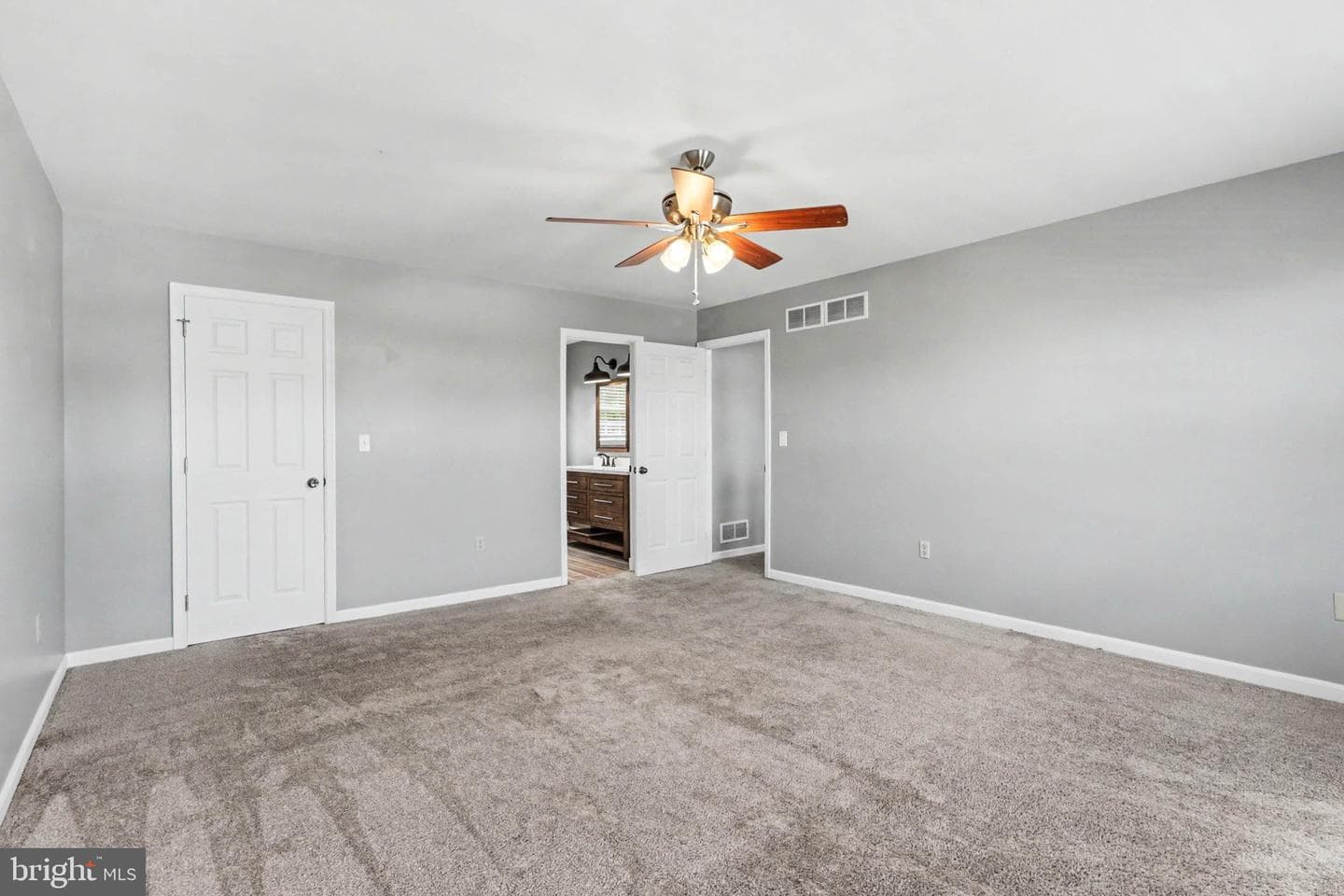 195 Martel Circle photo 20