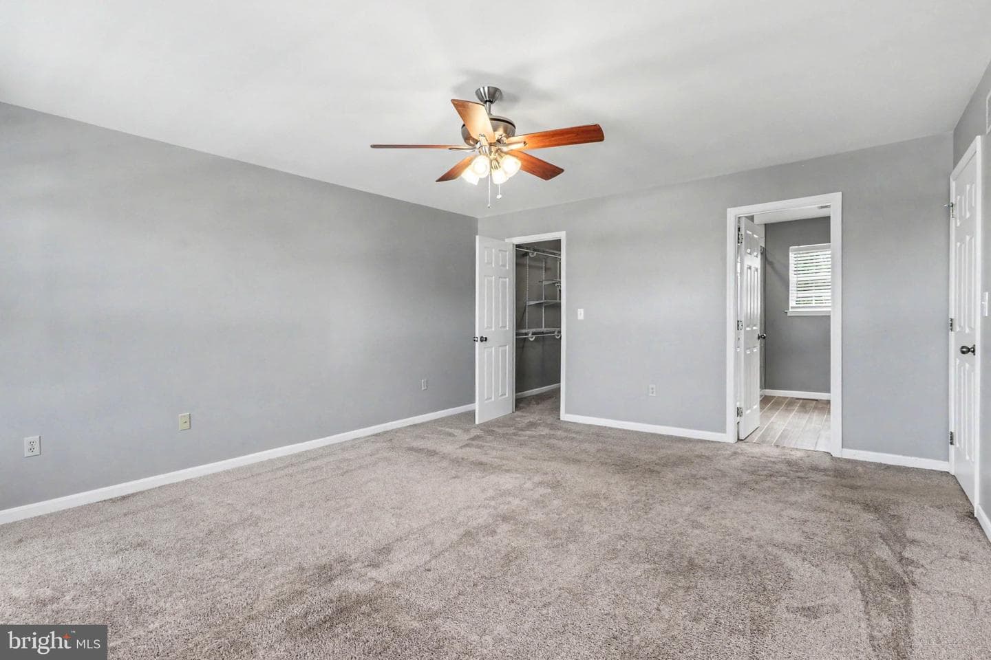 195 Martel Circle photo 23