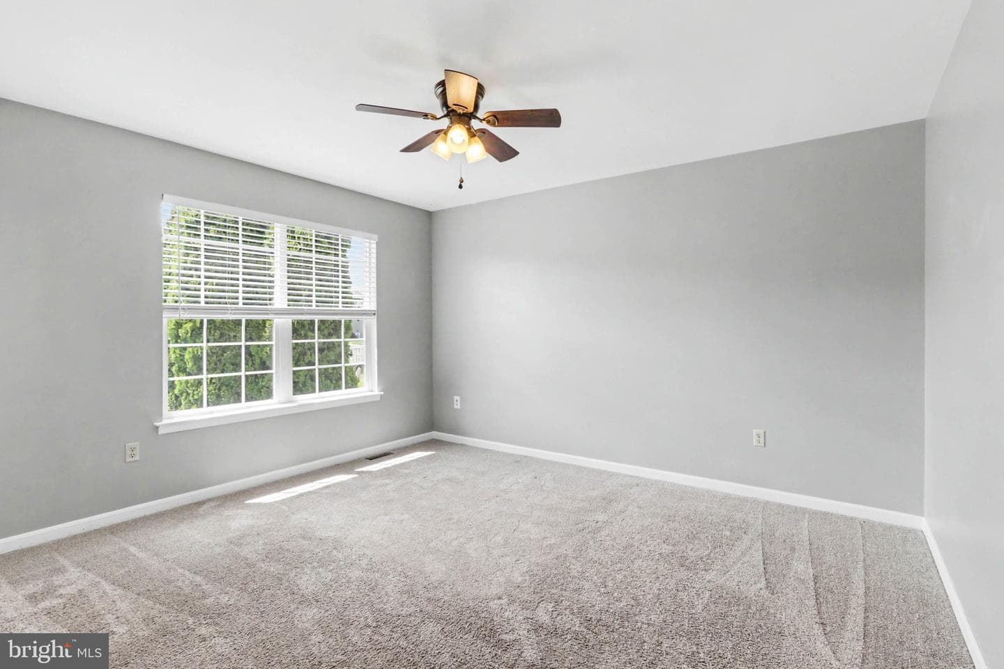 195 Martel Circle photo 29