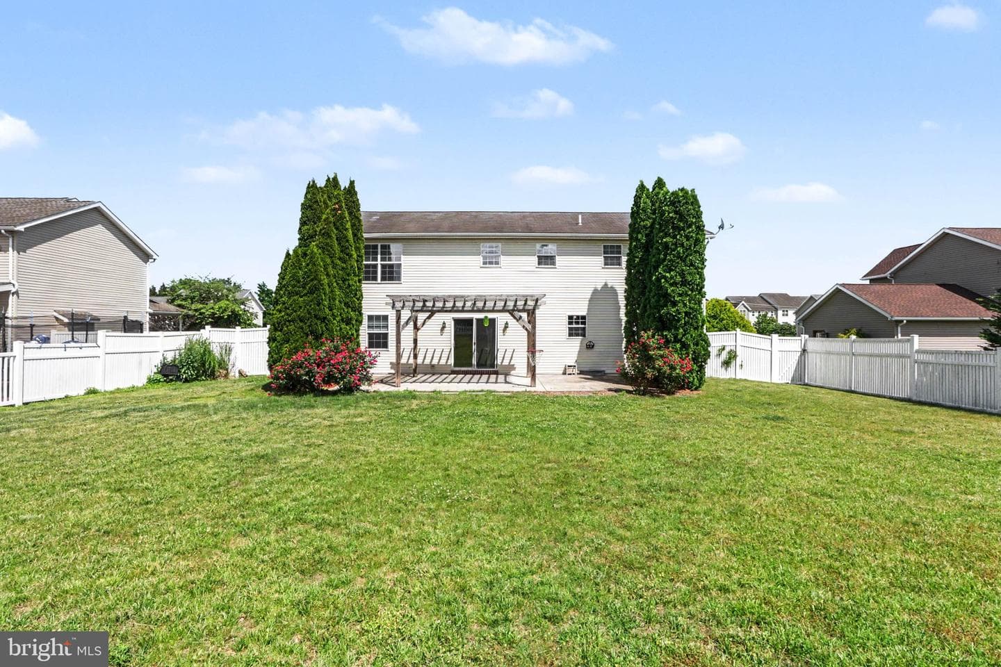 195 Martel Circle photo 37