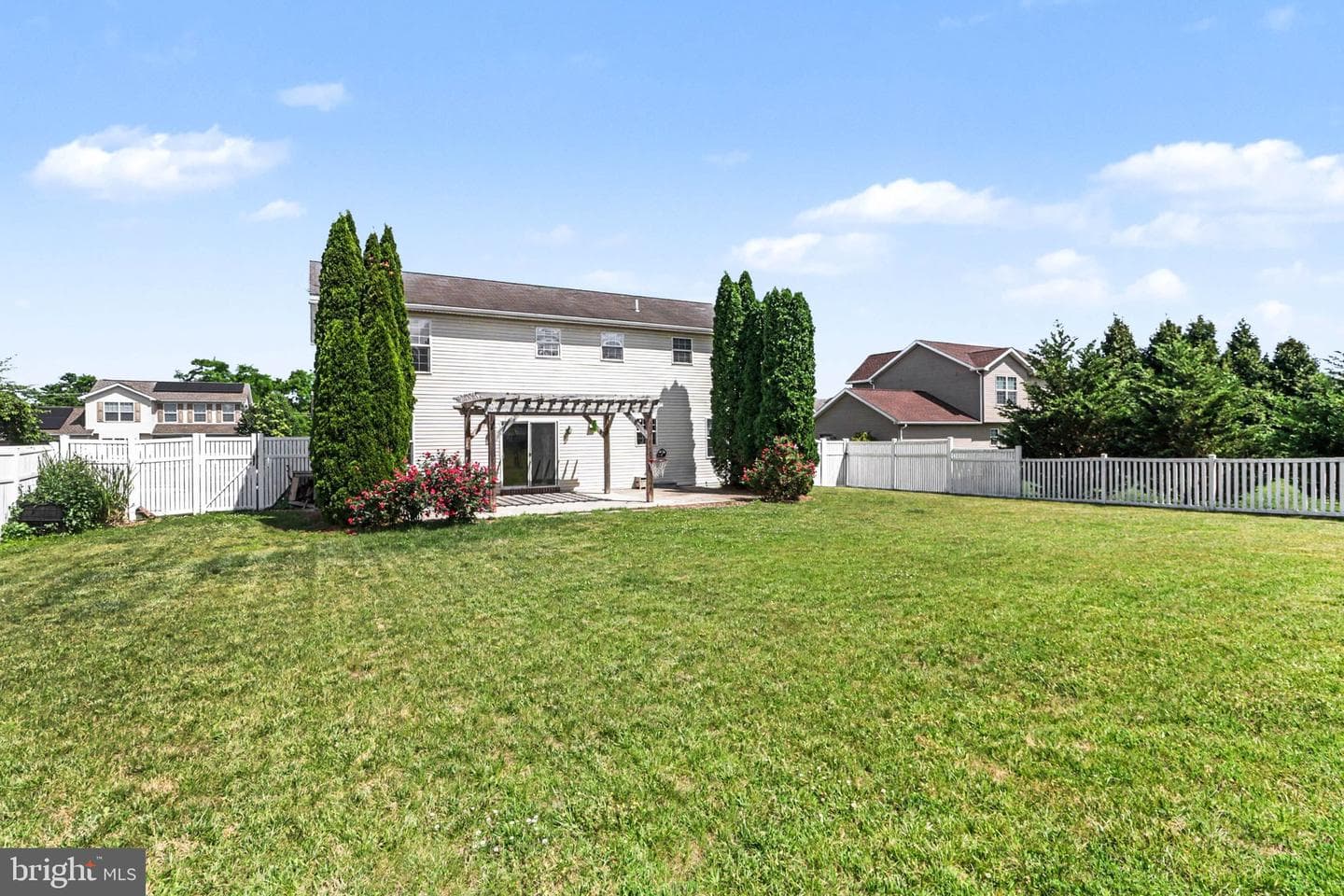 195 Martel Circle photo 38