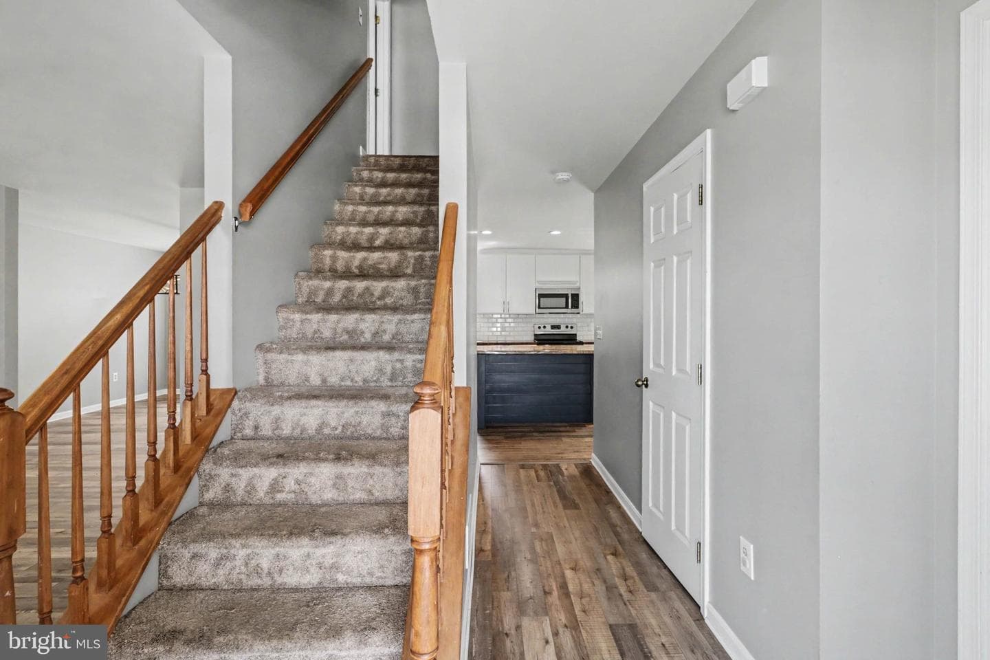 195 Martel Circle photo 5