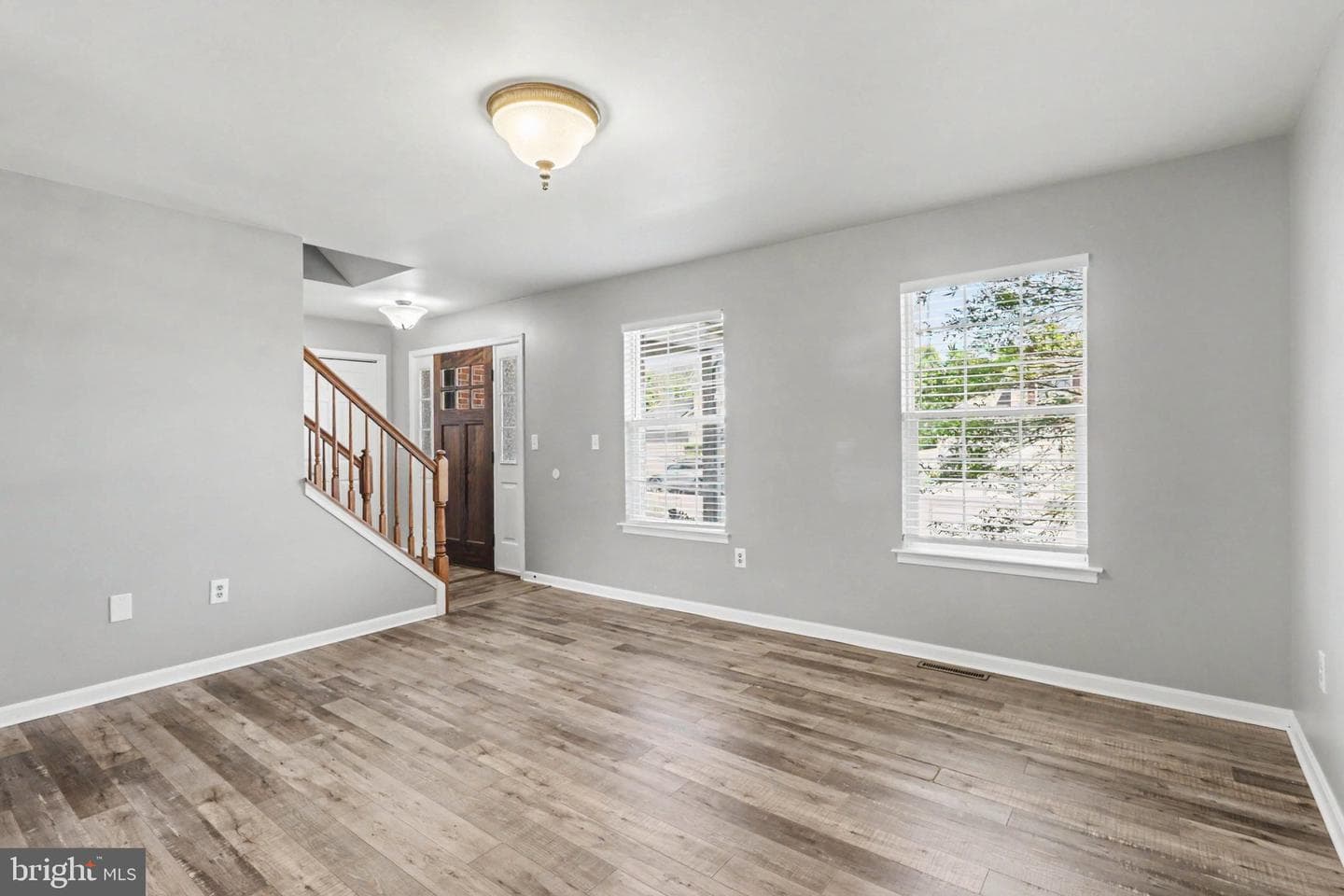 195 Martel Circle photo 6