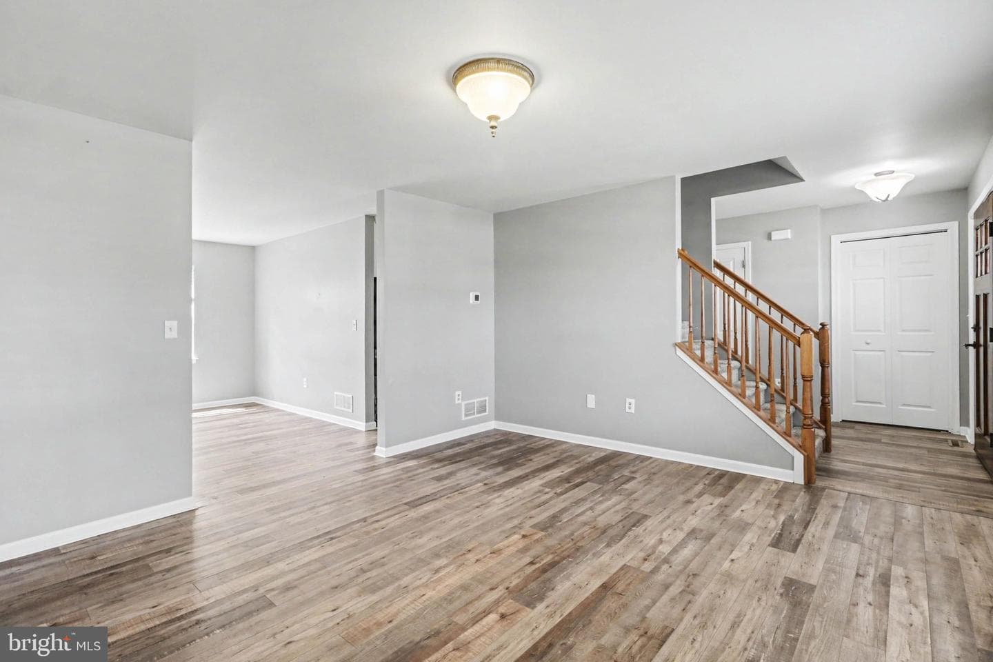 195 Martel Circle photo 7