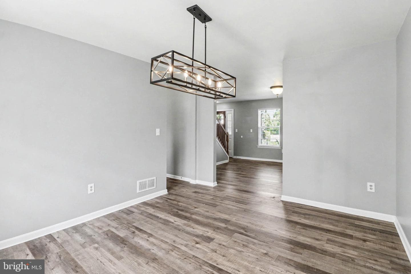 195 Martel Circle photo 9
