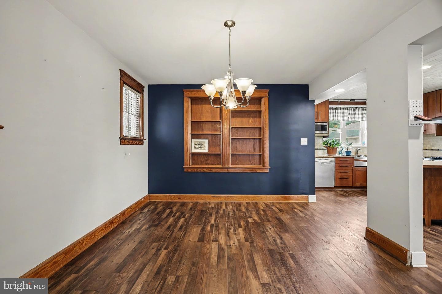 317 E Hanover Street photo 11