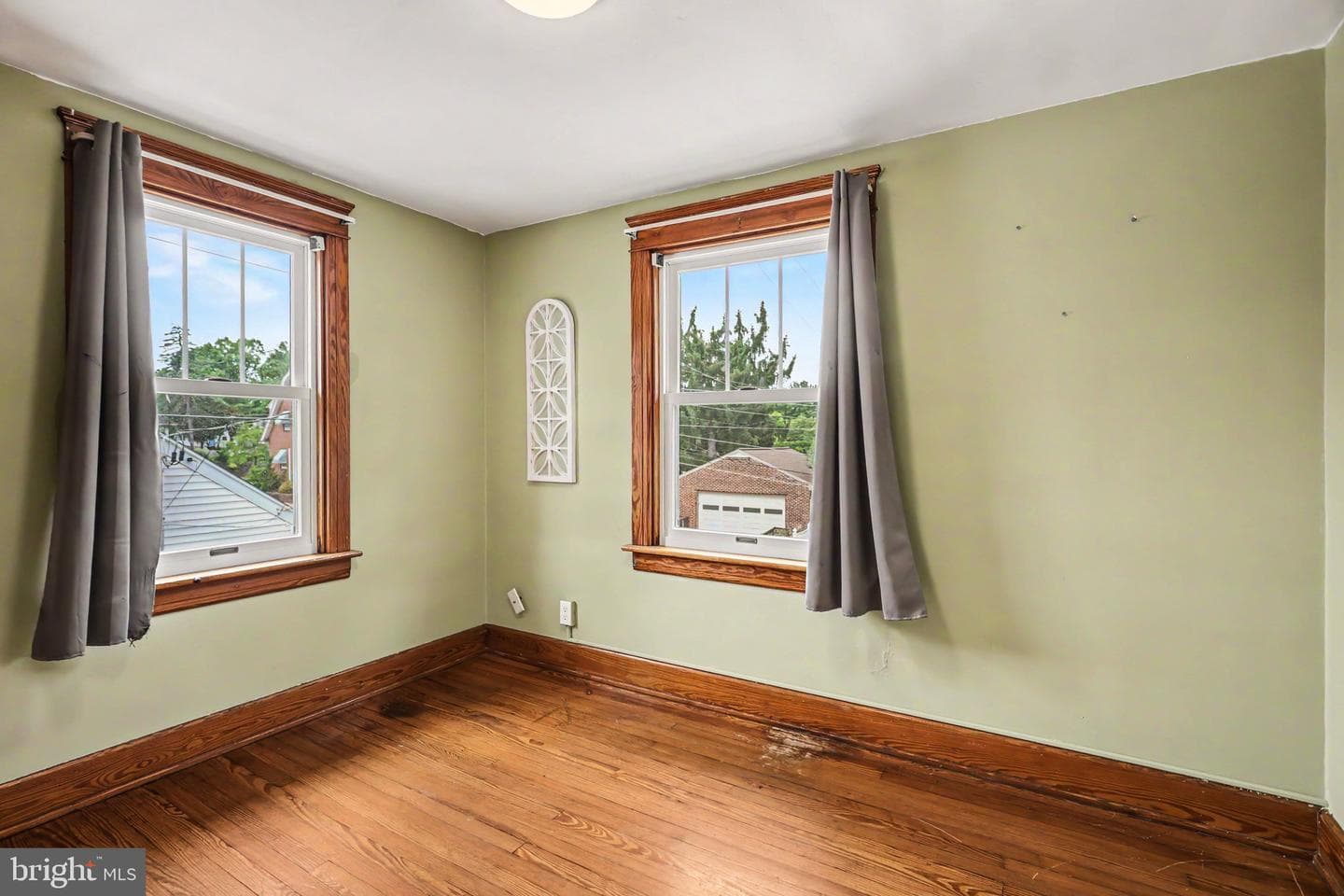 317 E Hanover Street photo 18