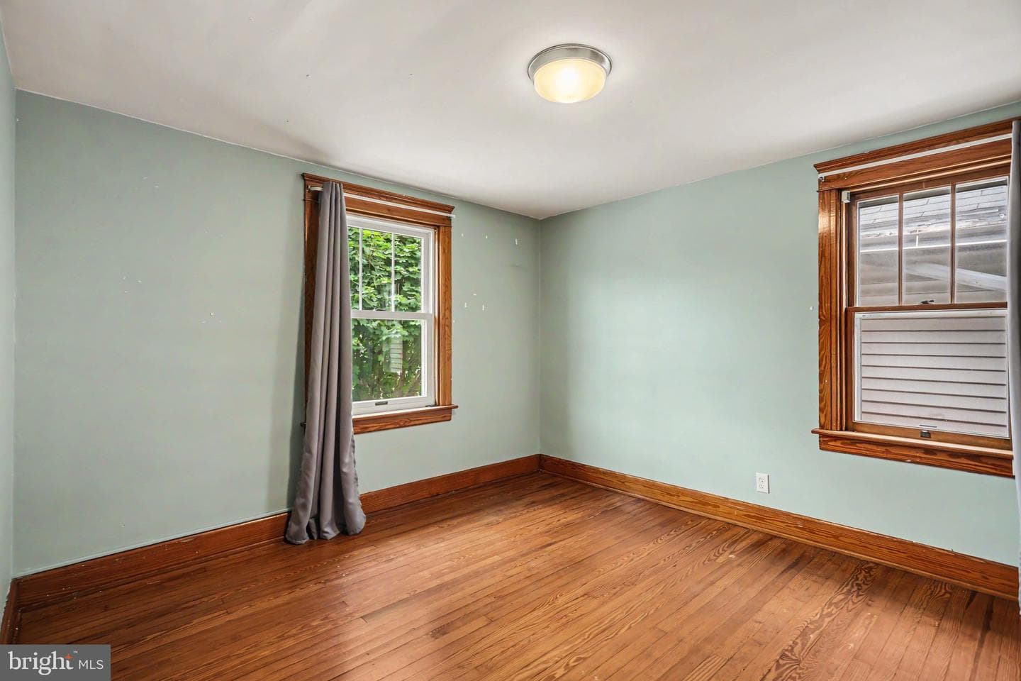 317 E Hanover Street photo 22