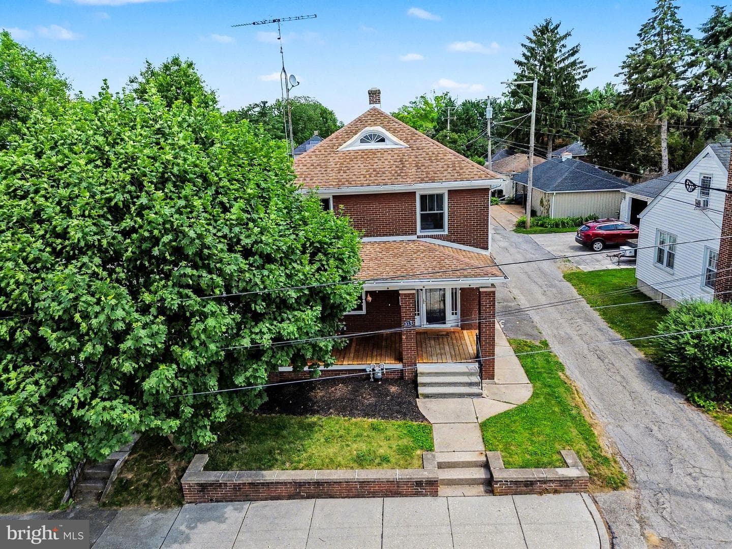 317 E Hanover Street photo 4