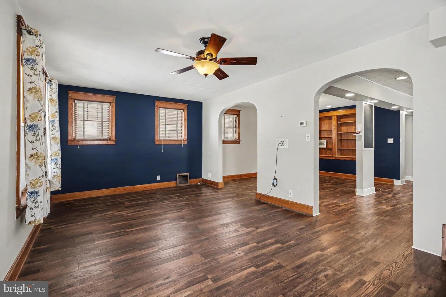 317 E Hanover Street photo 8