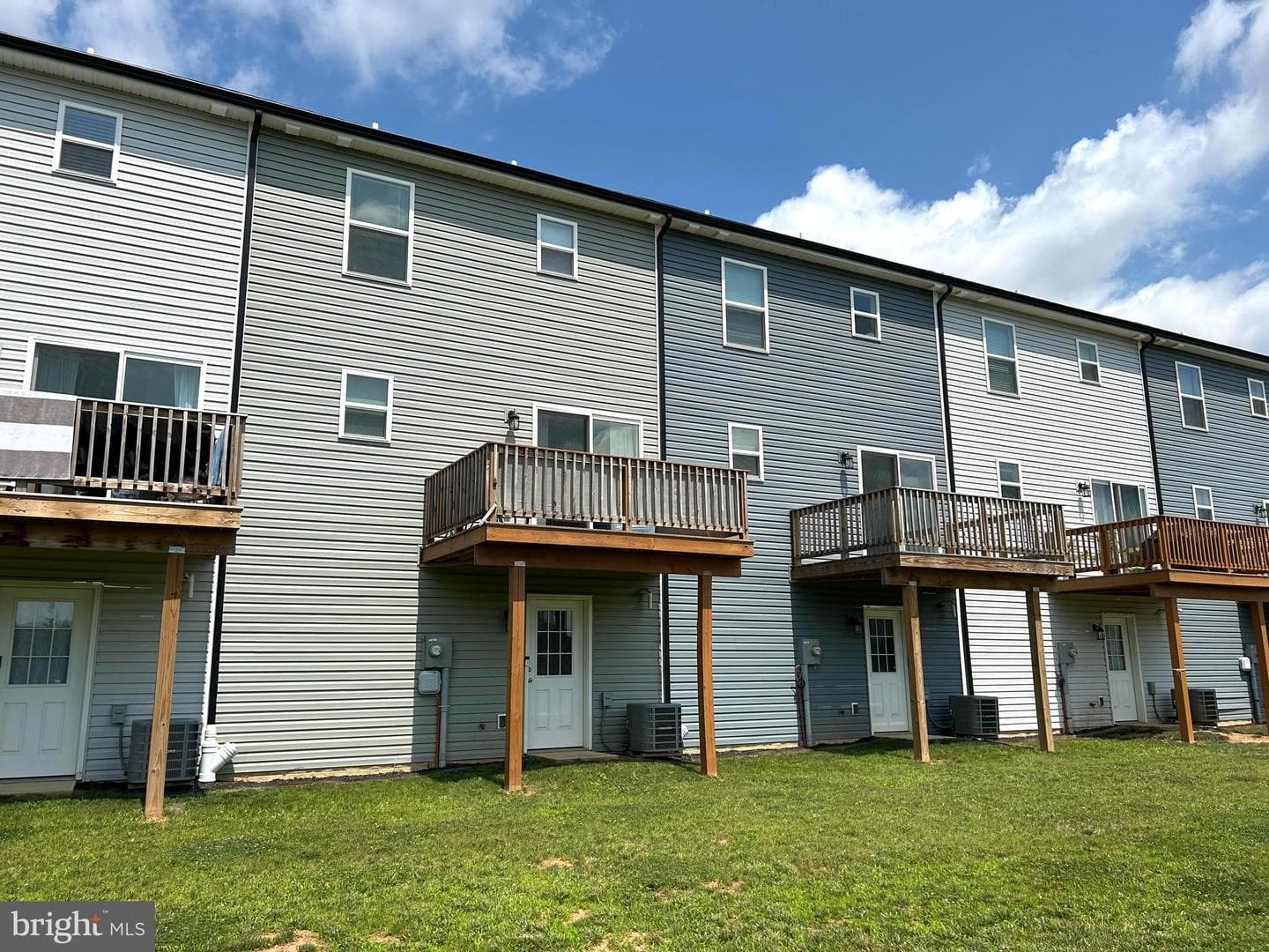 11 Landing Place photo 31