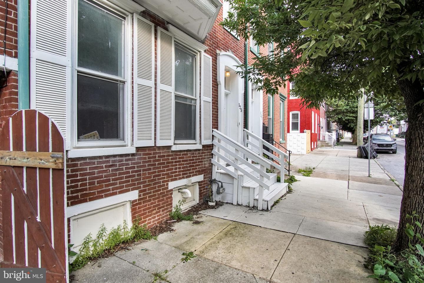 125 S Pershing Avenue photo 41