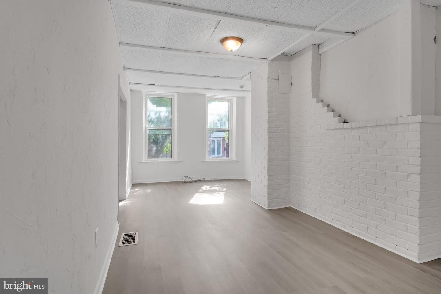 125 S Pershing Avenue photo 6