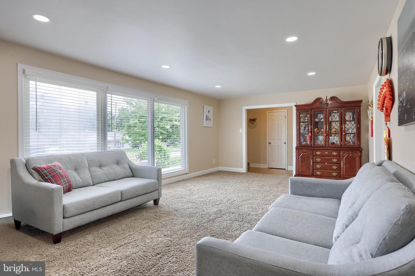 100 N Lynbrook Drive N photo 8