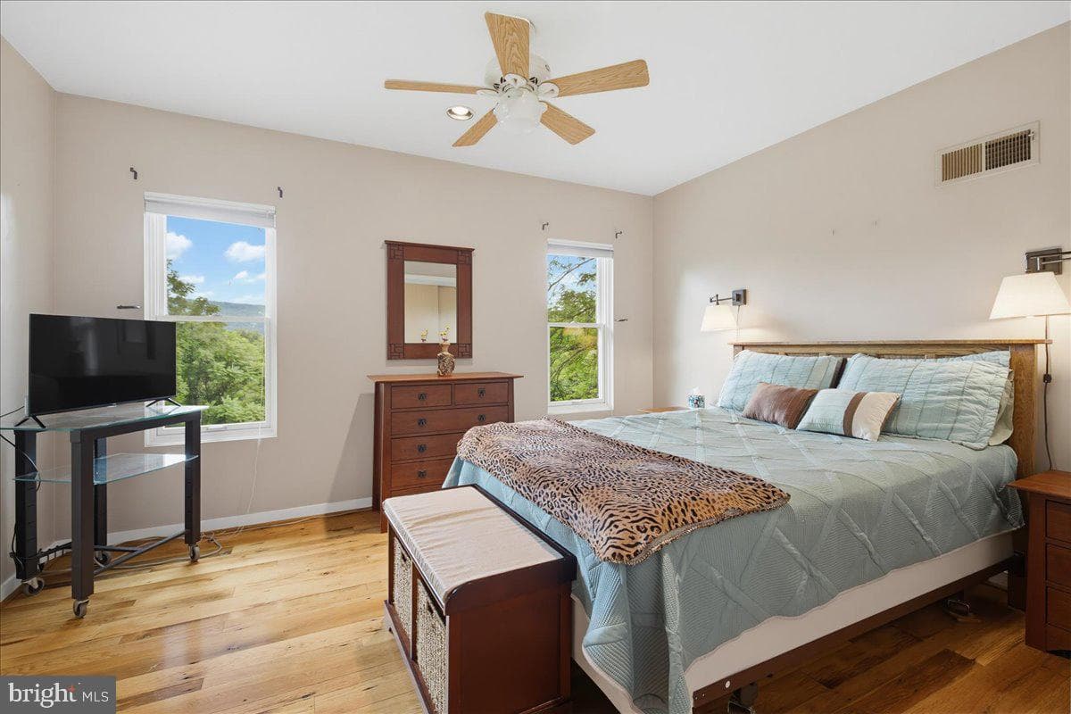 4065 Deerhill Dr photo 29