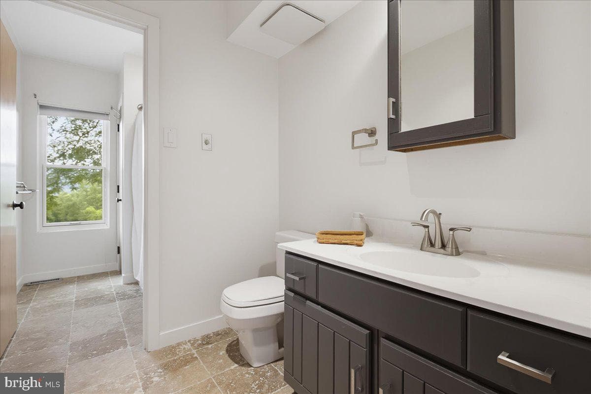 4065 Deerhill Dr photo 33