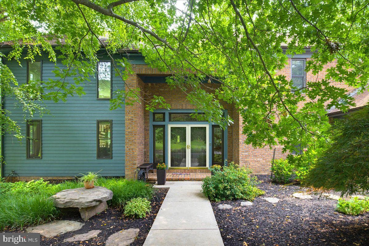 4065 Deerhill Dr photo 5