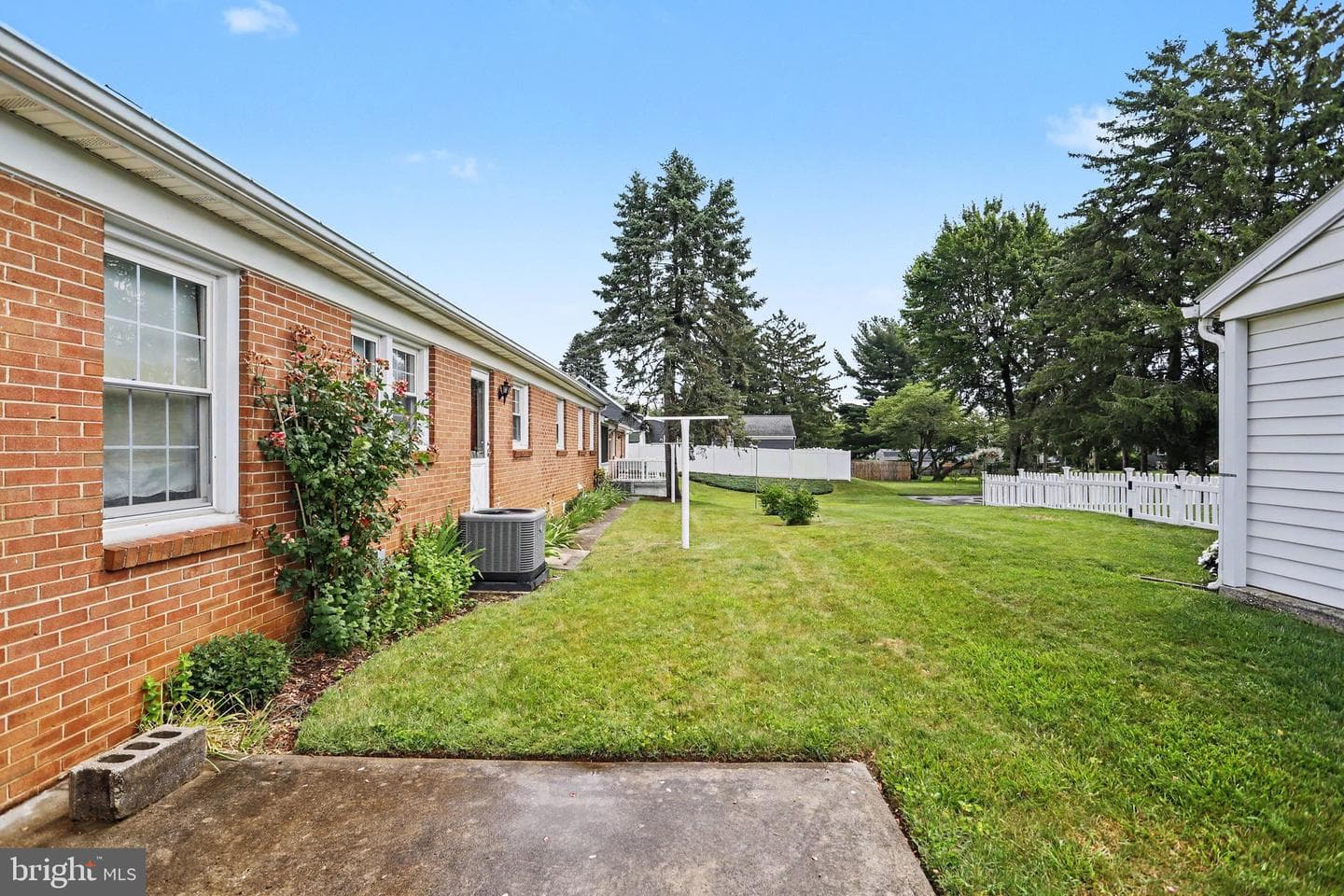 113 Grant Drive photo 4