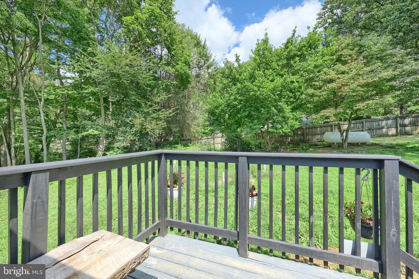 76 Laurel Drive photo 3