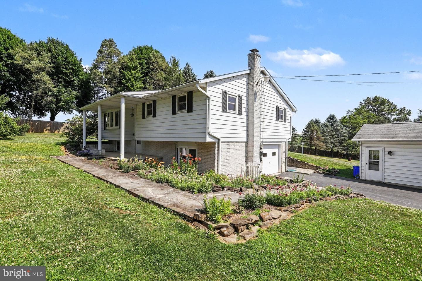 2715 Reservoir Road photo 25