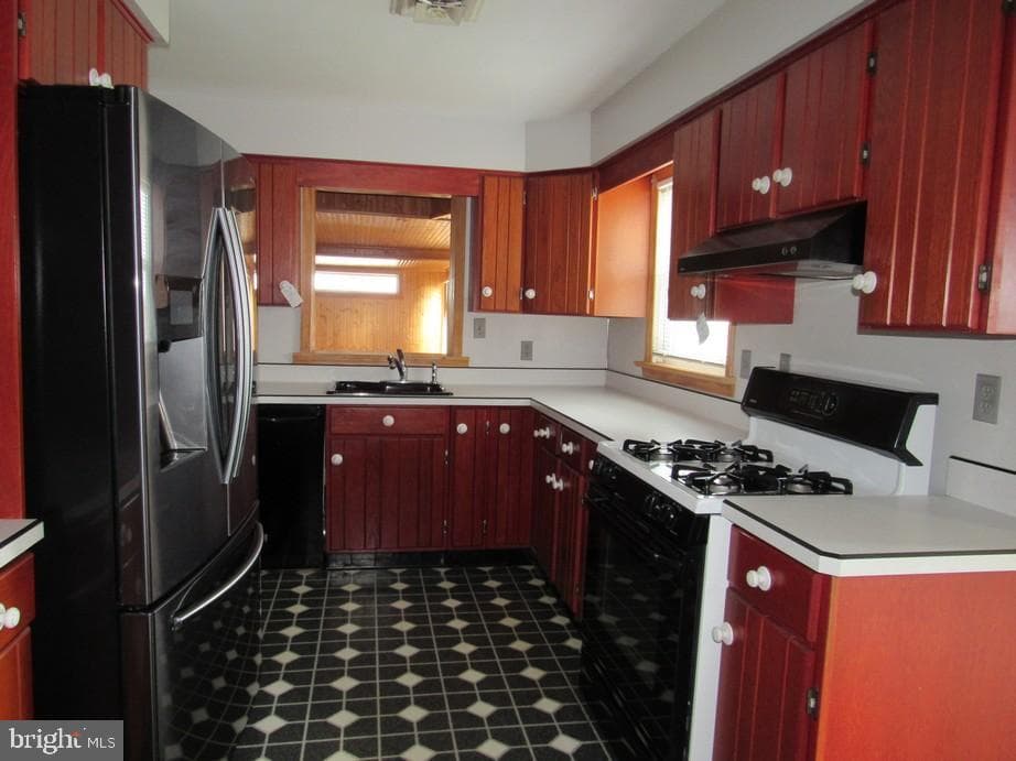 378 Woodland View Drive photo 11