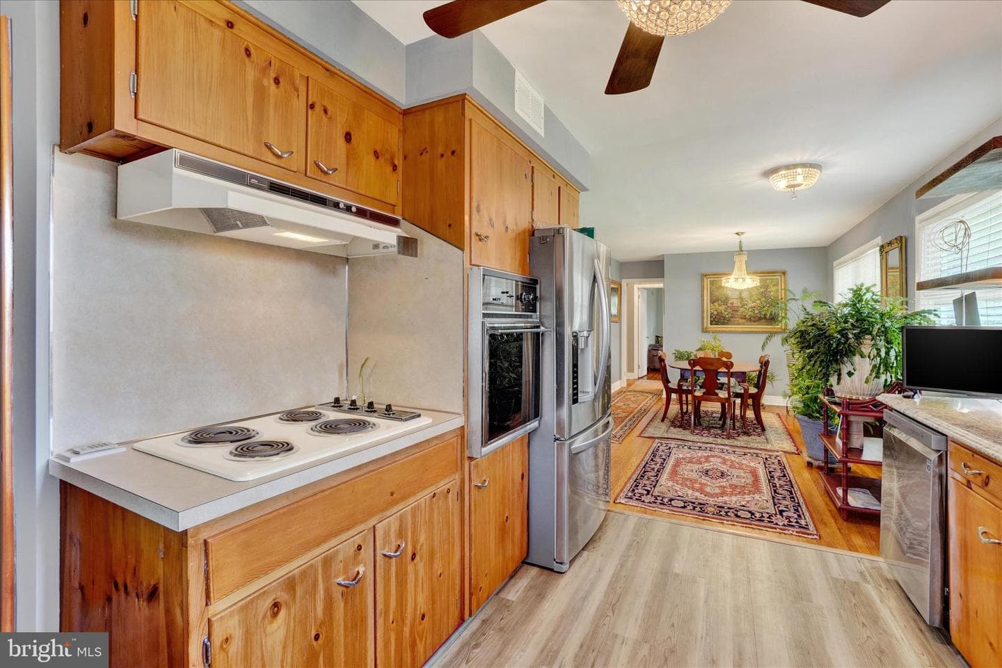2360 Loucks Road photo 12