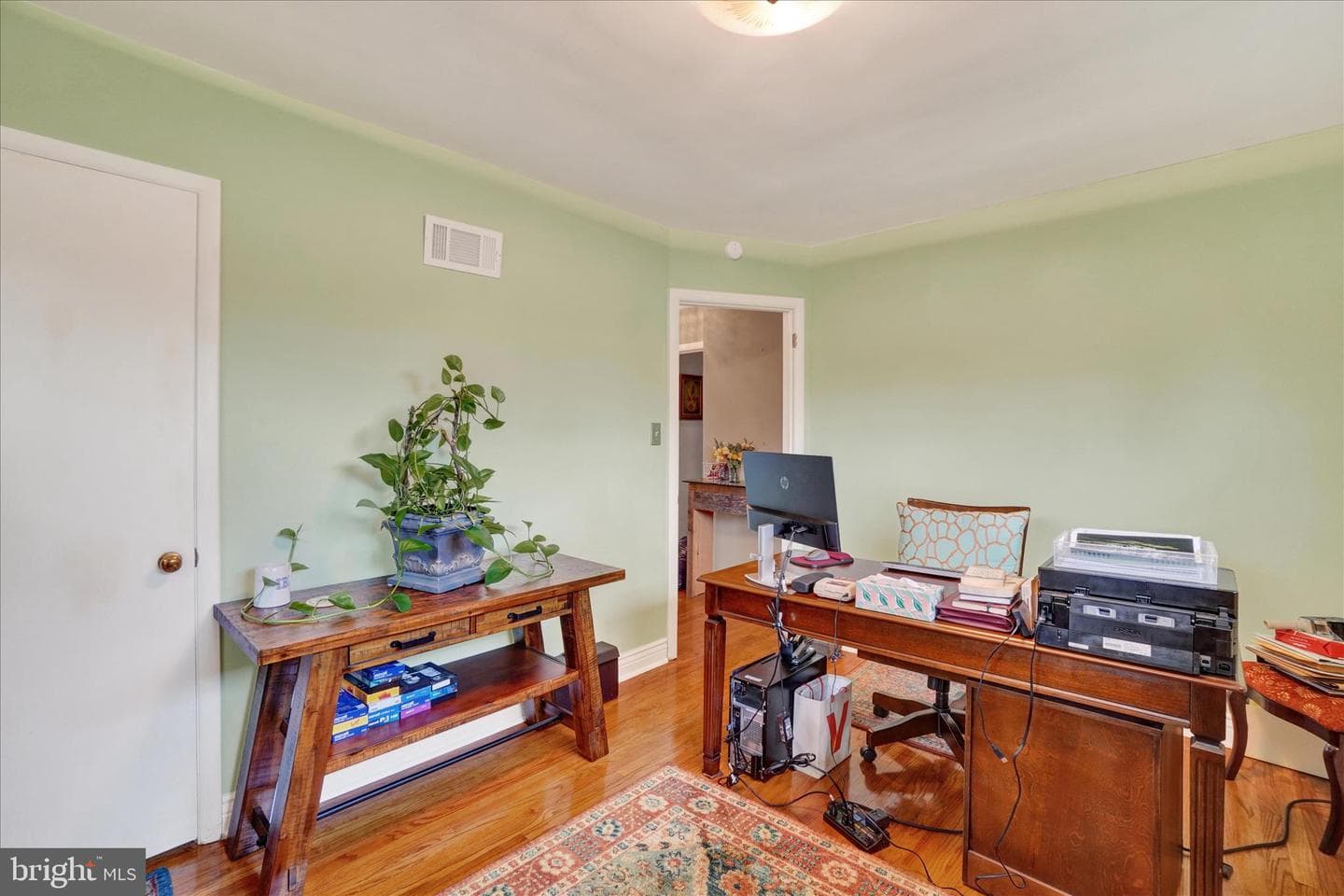 2360 Loucks Road photo 17