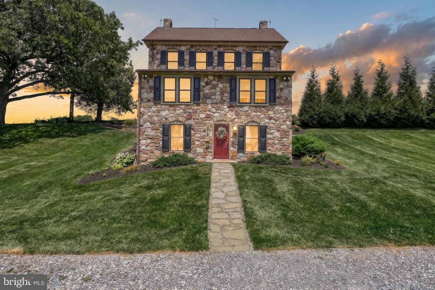 2415 Clearview Lane, Spring Grove