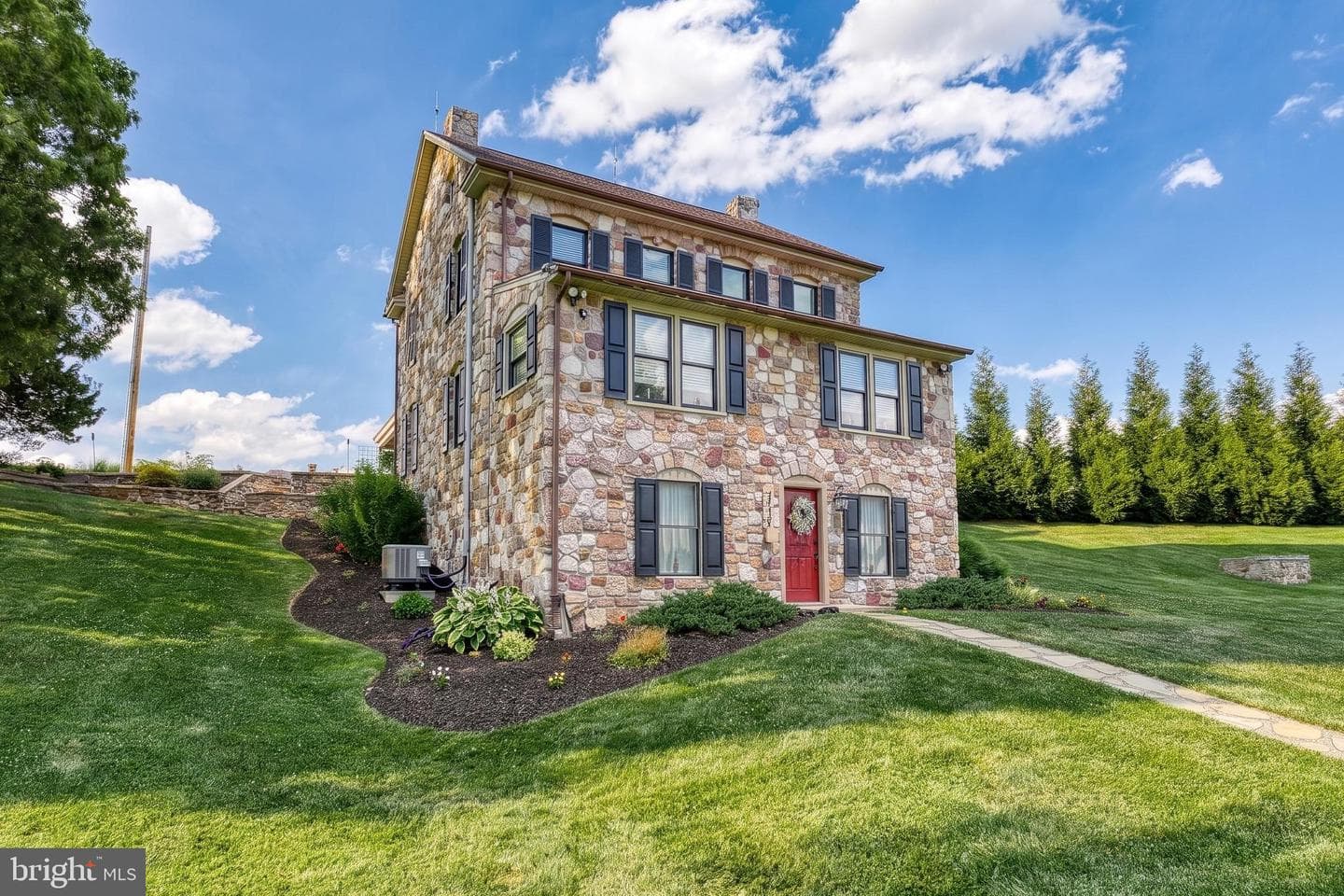 2415 Clearview Lane photo 3