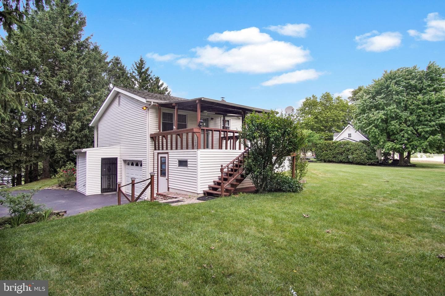 667 Diane Drive photo 26