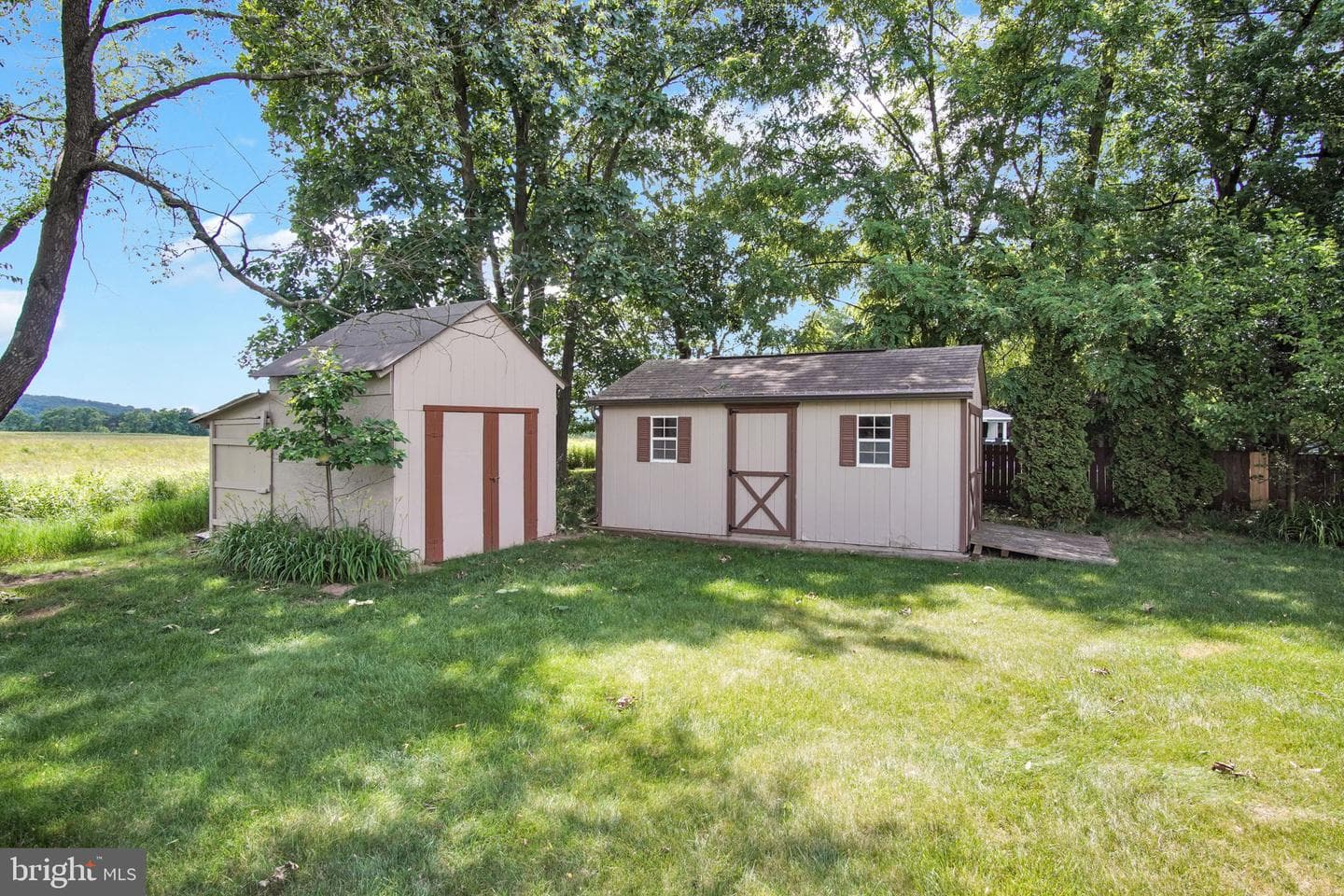 667 Diane Drive photo 27