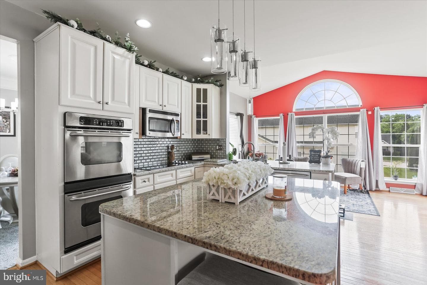 2520 Village Road photo 12