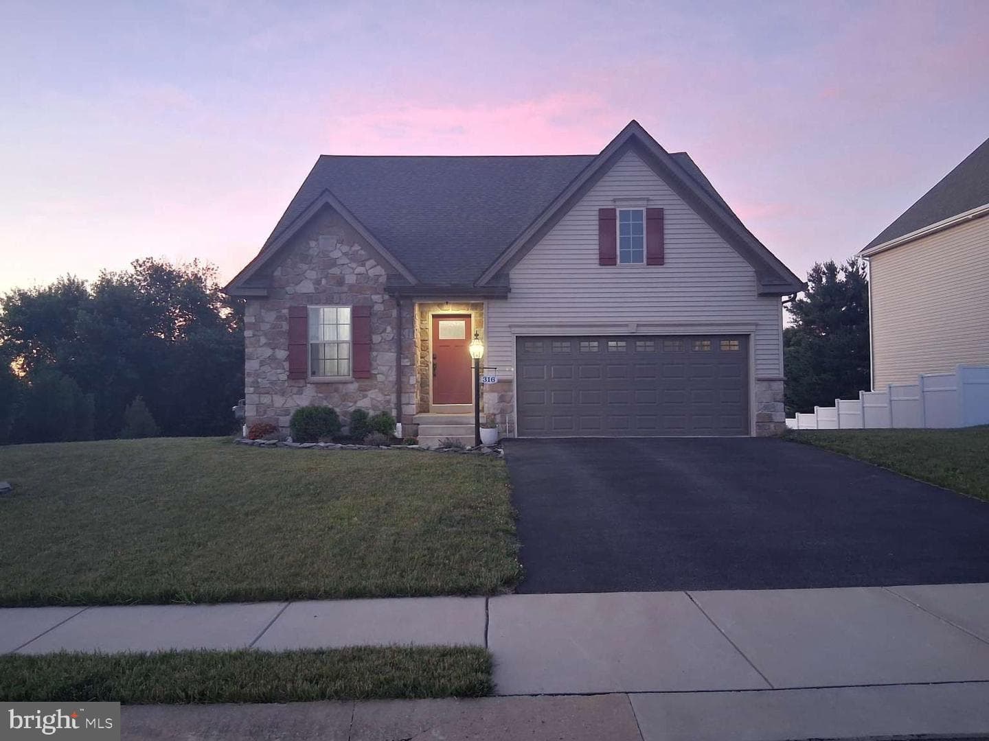 316 Hollyhock Drive, Manchester