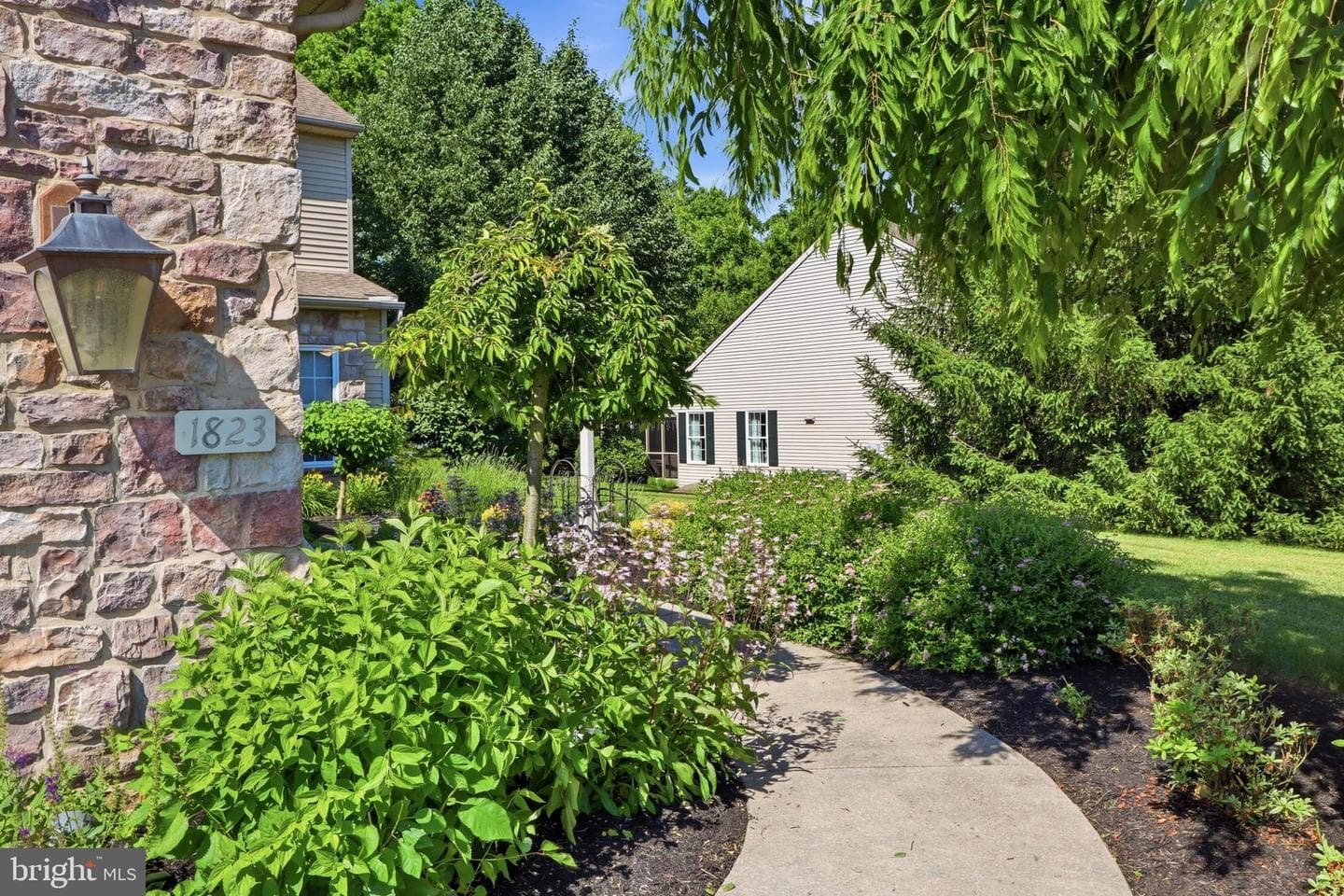1823 Stone Hill Drive photo 5