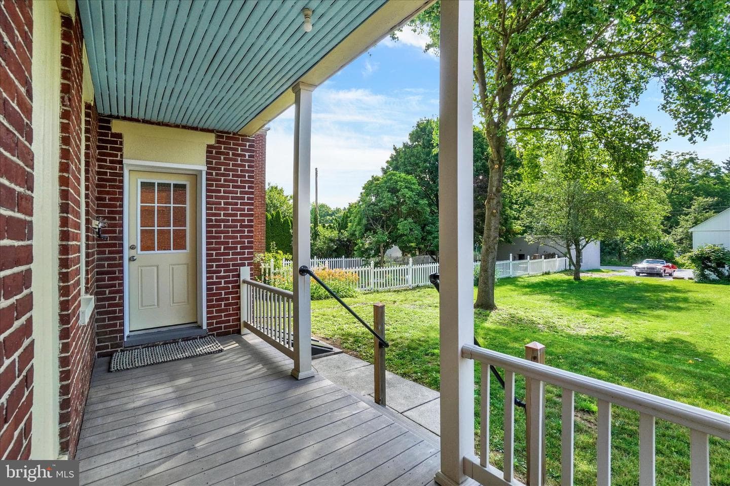 237 S Pleasant Avenue photo 3