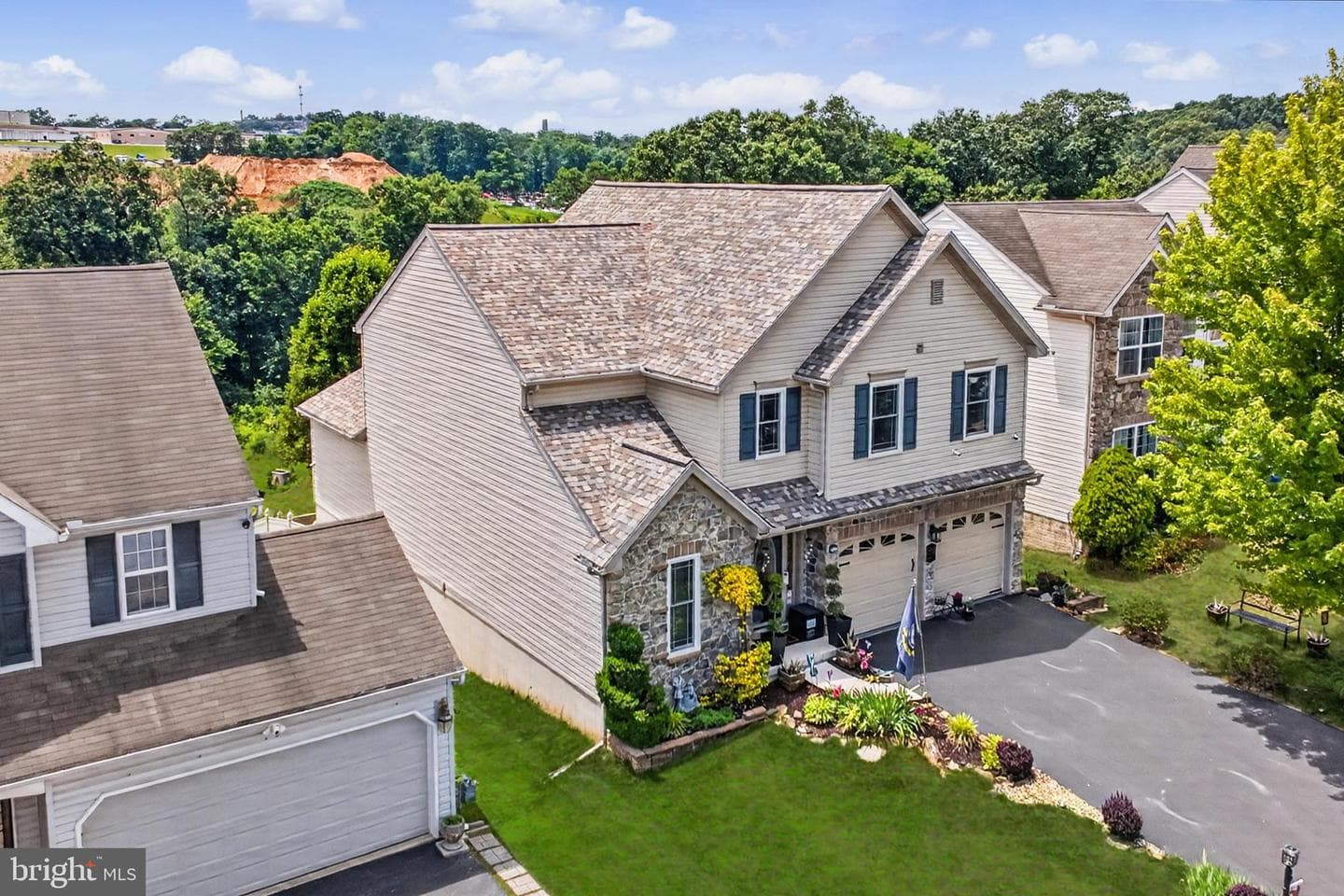 325 Thomas Armor Drive photo 10