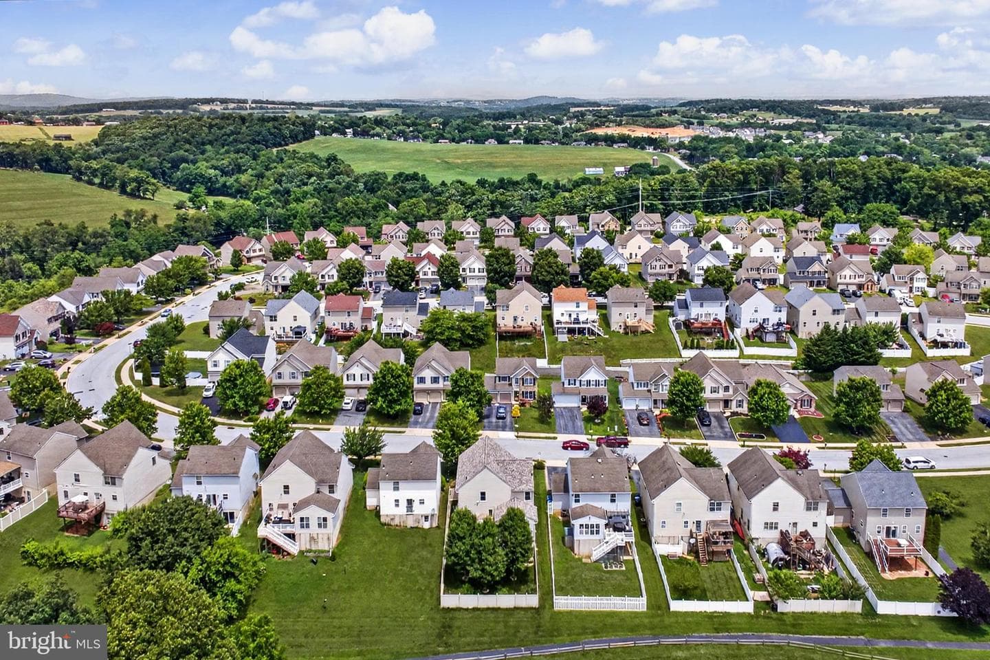 325 Thomas Armor Drive photo 4