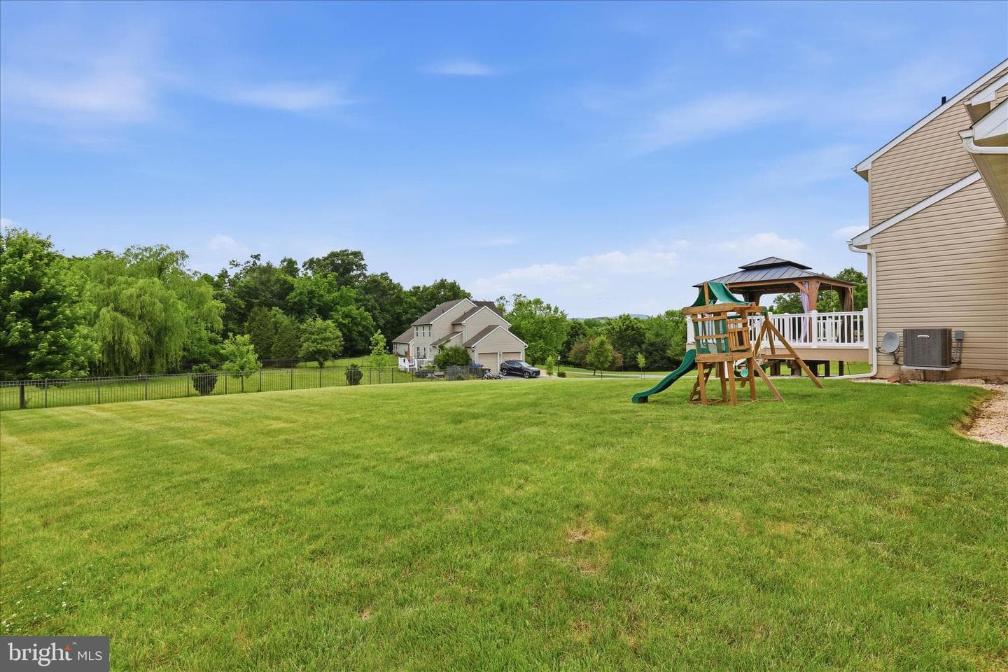 1730 Candle Lane photo 65
