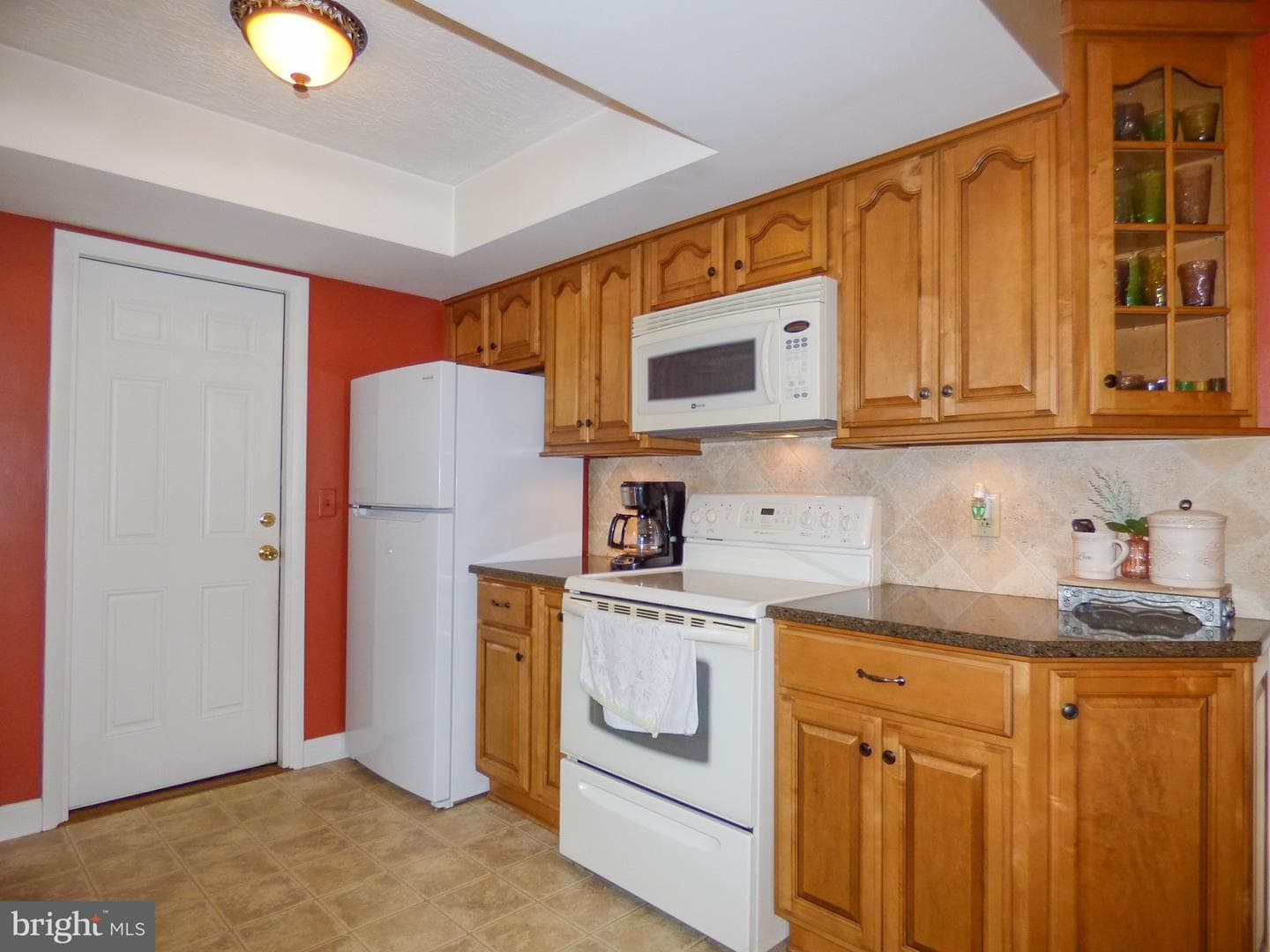 4325 Pinewood Lane photo 16