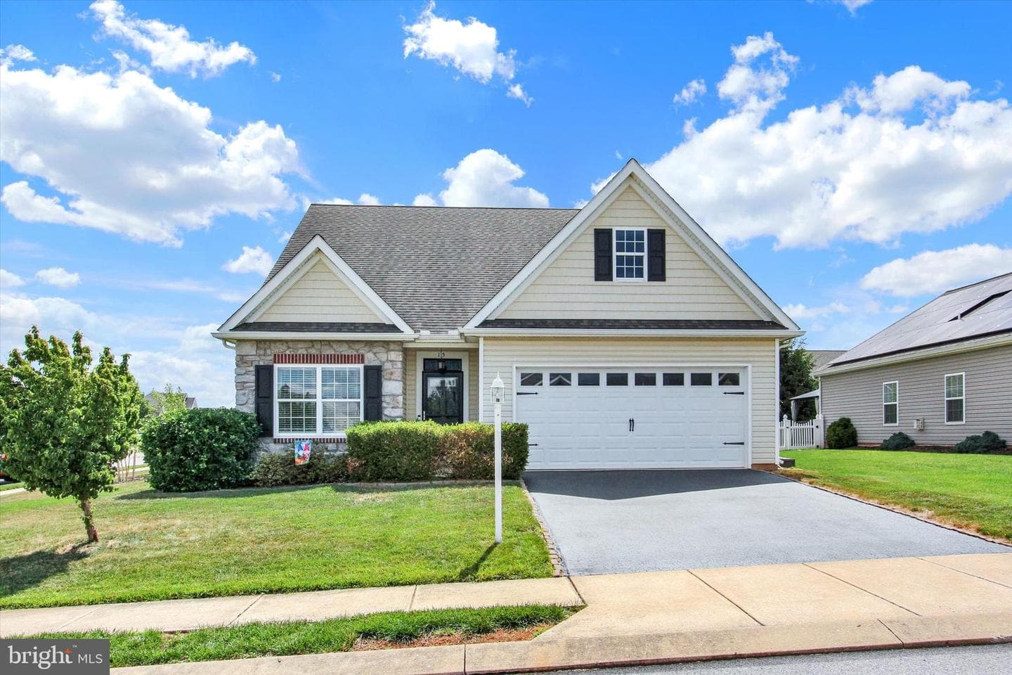 15 Evan Drive, York