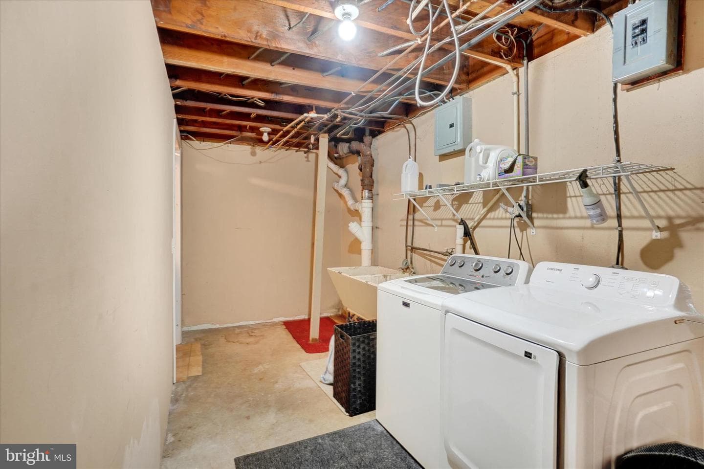 40 W Locust Lane photo 25