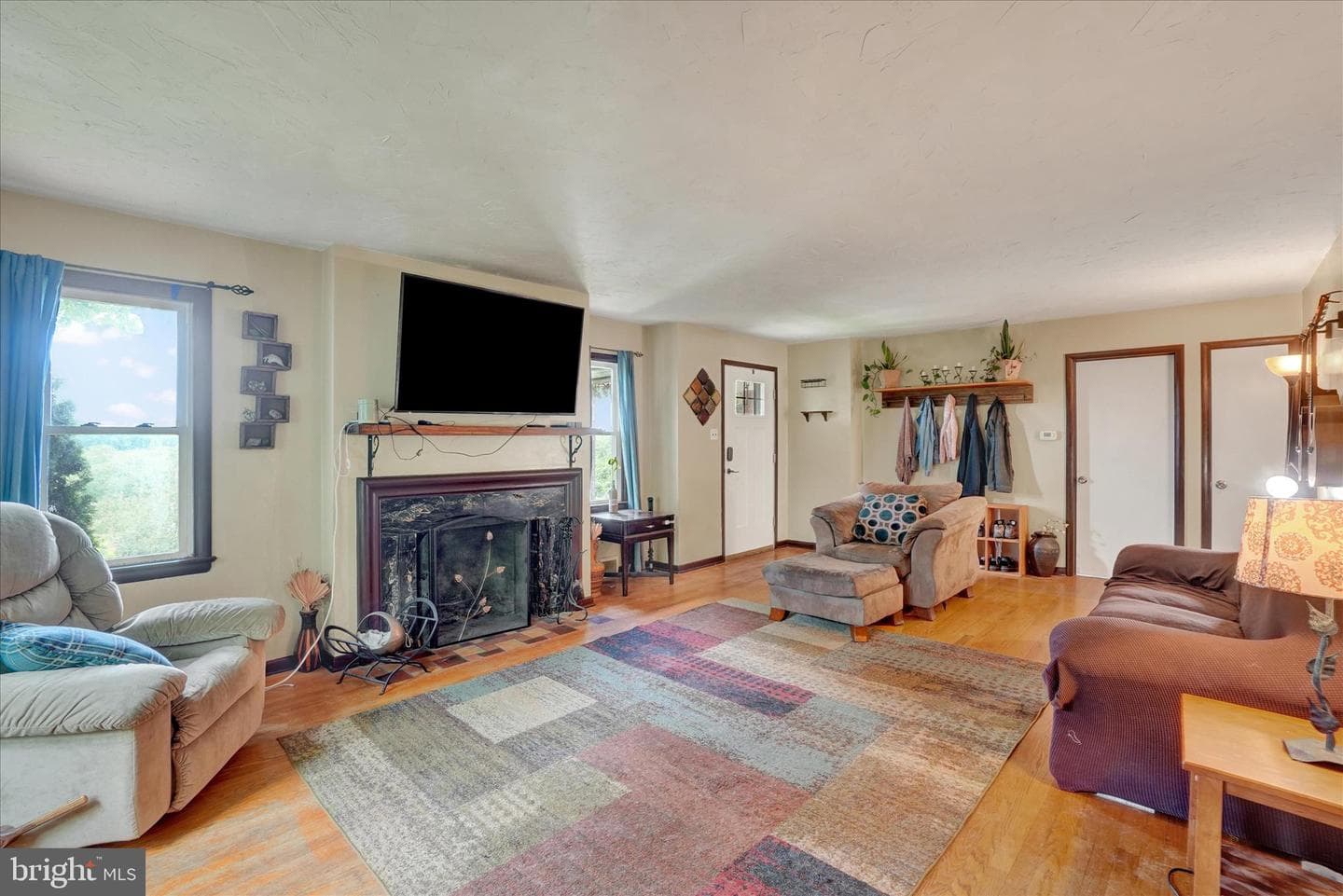 40 W Locust Lane photo 7