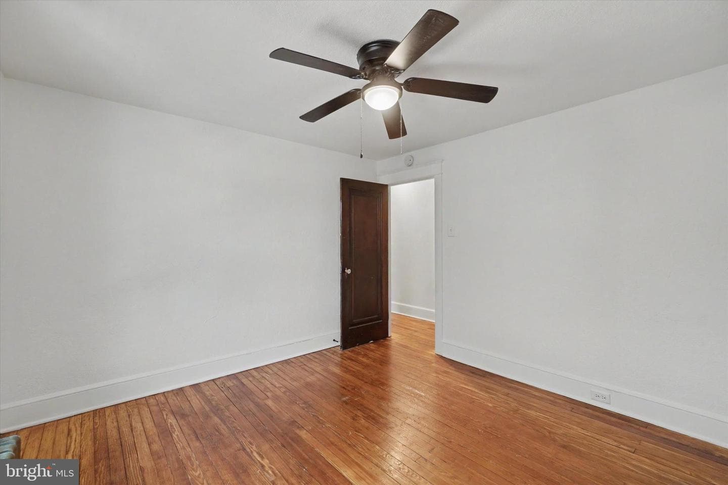 40 N Hartman Street photo 17