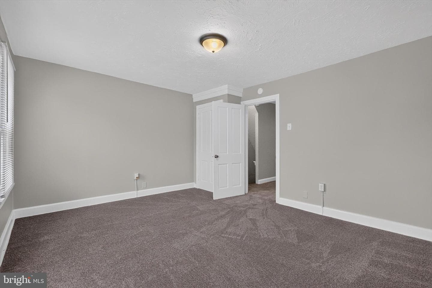 704 E Prospect Street photo 11