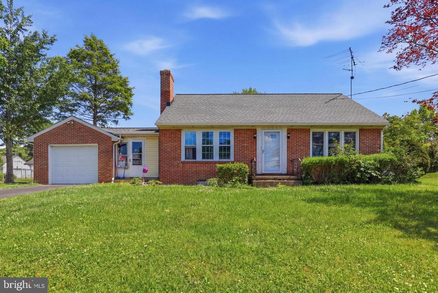 30 Hanover Street, Spring Grove