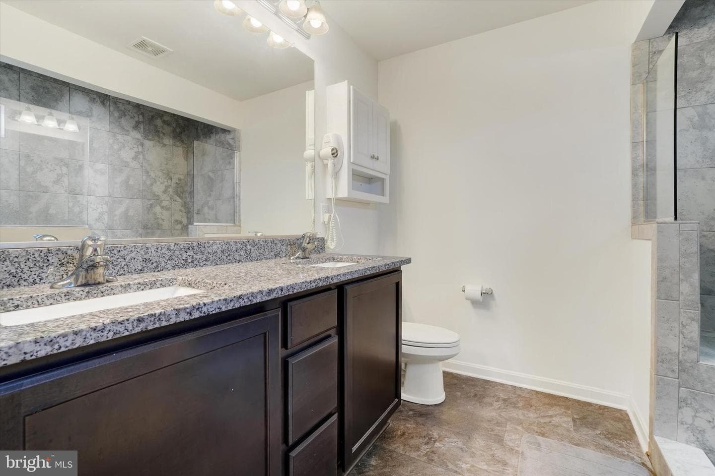 215 Thoroughbred Drive photo 18