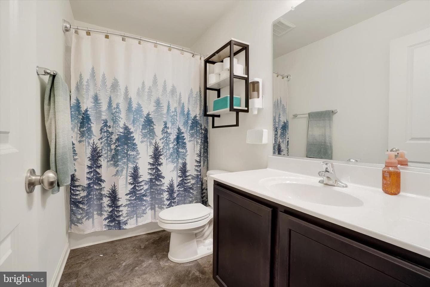 215 Thoroughbred Drive photo 22